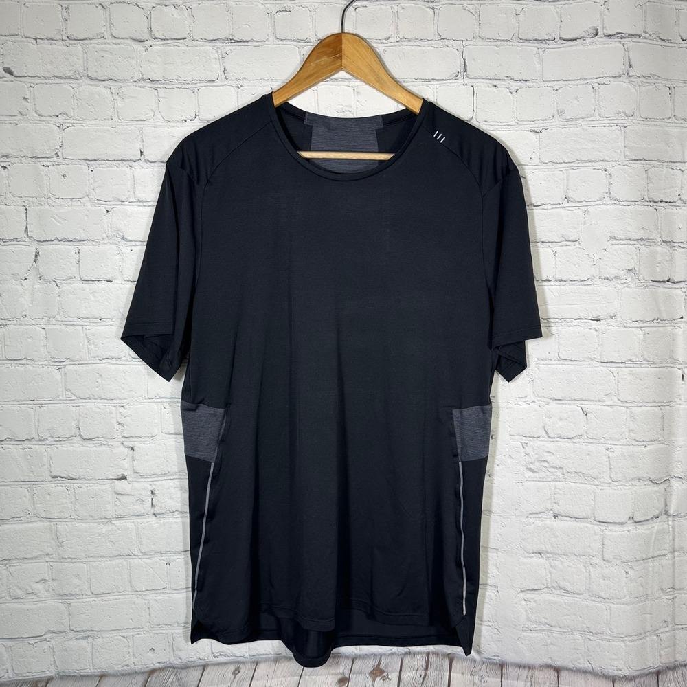 Lululemon Mens Short Sleeve Athletic Training Shirt Black Gray‎ Reflective XL